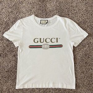 Gucc t-shirt